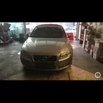 Gümüş motorlu araçlar