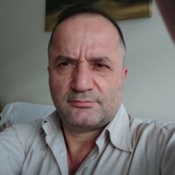 Nihat Kavrak